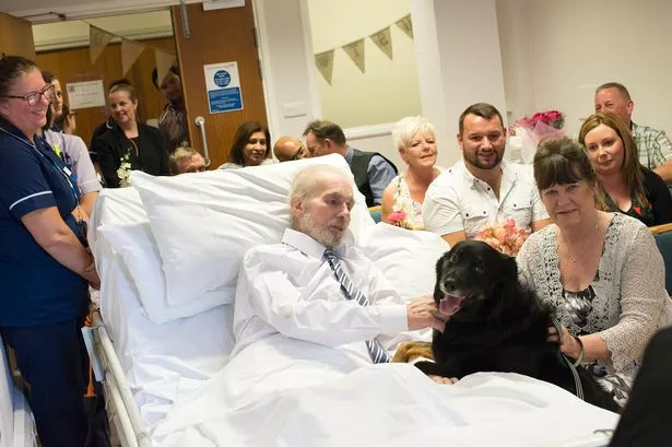 Couple marry at Countess of Chester Hospital in heartwarming ceremony